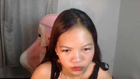 Snapshot of _jennn chatting on 05/05/26, 03:20 Jen online show from 05/05/26, 03:20