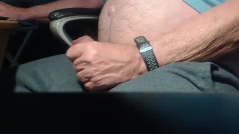 Snapshot of _jimmini chatting on 12/19/25, 08:10 _jimmini online show from 12/19/25, 08:10