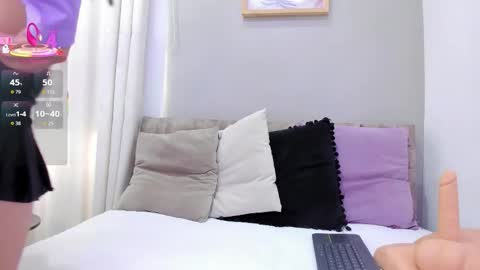 Snapshot of _jireh33_ chatting on 11/24/25, 07:02 online show from 11/24/25, 07:02