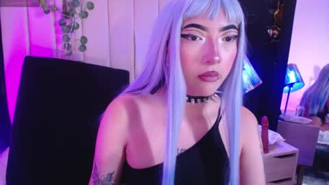 Mia online show from 12/20/24, 02:05