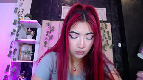 Mia online show from 02/11/25, 04:56