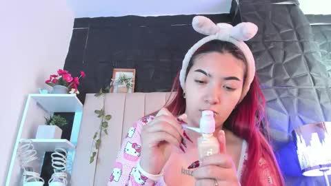 Mia online show from 02/09/26, 01:04