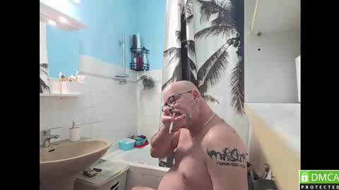 Snapshot of _joker69_ chatting on 04/12/26, 01:32 Joker online show from 04/12/26, 01:32