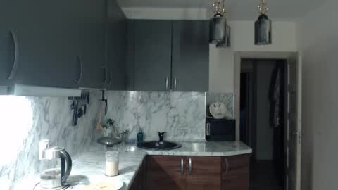 Snapshot of _joni_new_ chatting on 02/25/25, 06:47 Joni online show from 02/25/25, 06:47