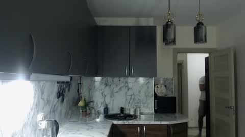 Snapshot of _joni_new_ chatting on 03/12/25, 06:18 Joni online show from 03/12/25, 06:18