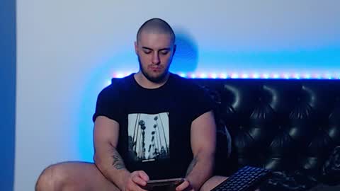 Snapshot of _joni_new_ chatting on 10/04/25, 03:37 Joni online show from 10/04/25, 03:37