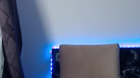 Snapshot of _joni_new_ chatting on 01/18/26, 04:49 Joni online show from 01/18/26, 04:49