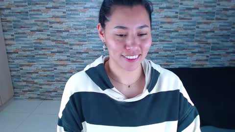 Snapshot of _joy_iva chatting on 11/20/25, 04:18 joy online show from 11/20/25, 04:18