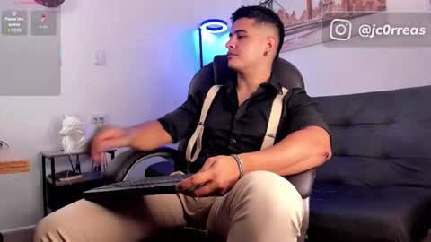 _juanes__ online show from 11/27/25, 09:28