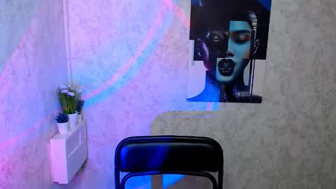 Snapshot of _julianaini_ chatting on 12/22/25, 07:38 Jolia online show from 12/22/25, 07:38