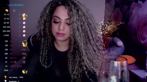 _just_a_queen_3 online show from 02/21/25, 08:49