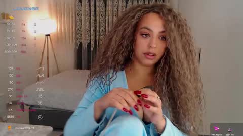 _just_a_queen_3 online show from 10/01/25, 09:37