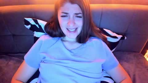 _just_a_simple_girl online show from 02/25/25, 05:47