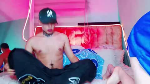 mod online show from 03/09/25, 06:17