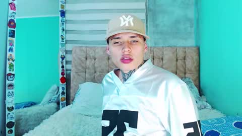 mod online show from 11/25/25, 05:07