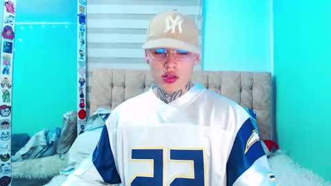 mod online show from 02/19/26, 07:04