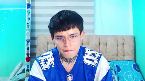 mod online show from 03/18/26, 04:59