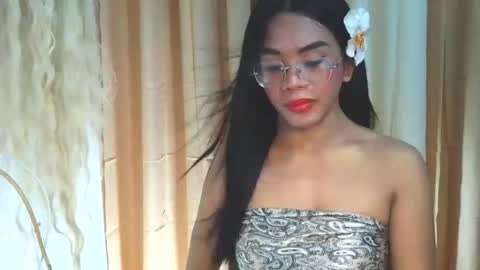 Snapshot of _karie_ chatting on 10/22/25, 02:50 _karie_ online show from 10/22/25, 02:50