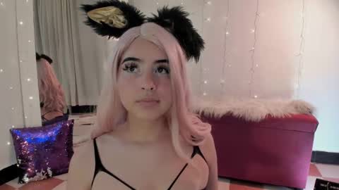 Snapshot of _karine01 chatting on 09/10/25, 02:33 _karine01 online show from 09/10/25, 02:33