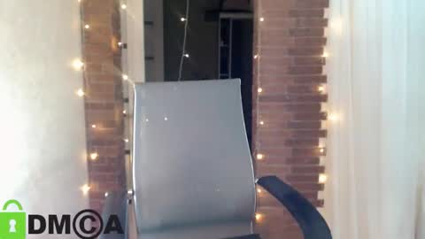 Snapshot of _karolina chatting on 03/08/26, 04:33 karolina online show from 03/08/26, 04:33