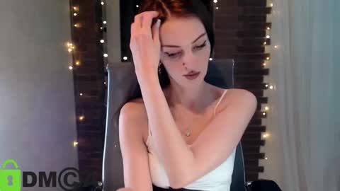 Snapshot of _karolina chatting on 03/11/26, 06:47 karolina online show from 03/11/26, 06:47