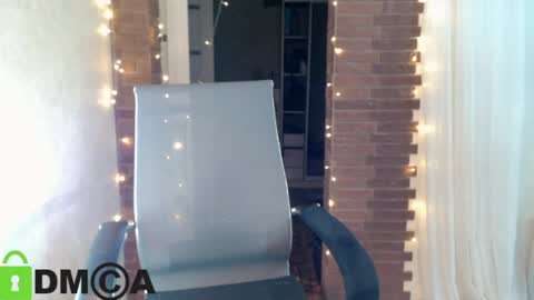 Snapshot of _karolina chatting on 05/29/26, 04:38 karolina online show from 05/29/26, 04:38