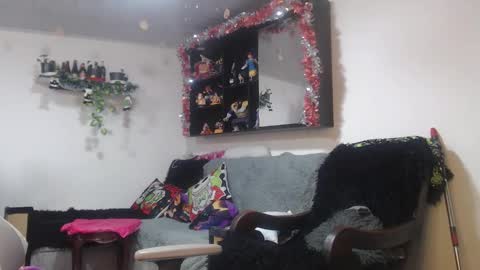 Snapshot of _kat_sweet chatting on 12/14/25, 03:01 Cata online show from 12/14/25, 03:01