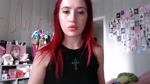 Snapshot of _katemiller_ chatting on 10/13/25, 04:34 katemiller online show from 10/13/25, 04:34