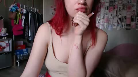 Snapshot of _katemiller_ chatting on 10/15/25, 05:07 katemiller online show from 10/15/25, 05:07