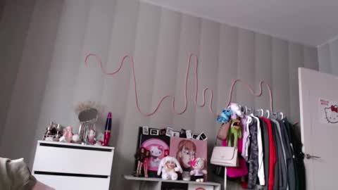 Snapshot of _katemiller_ chatting on 11/24/25, 05:51 katemiller online show from 11/24/25, 05:51