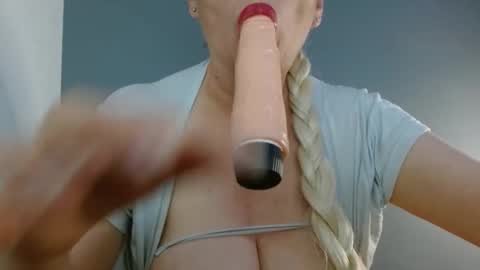 Snapshot of _keiila chatting on 04/05/26, 09:12 Keiila online show from 04/05/26, 09:12