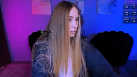 _kellykitten_ online show from 11/30/25, 10:08