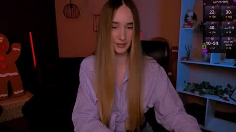 _kellykitten_ online show from 12/18/25, 10:10