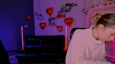 _kellykitten_ online show from 02/23/26, 09:39