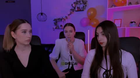 Snapshot of _kellykitten_ chatting on 04/03/26, 08:12 _kellykitten_ online show from 04/03/26, 08:12