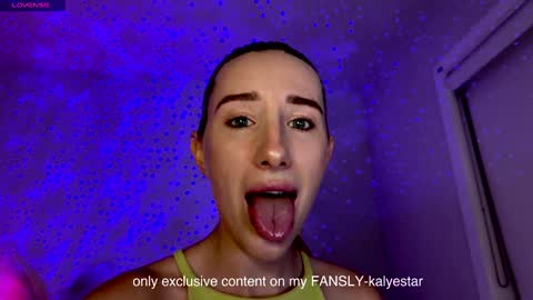 Snapshot of _kellystar_ chatting on 01/22/25, 04:23 Kelly online show from 01/22/25, 04:23