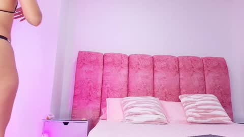 Kendall online show from 11/24/25, 12:05