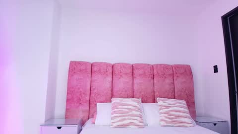 Kendall online show from 12/19/25, 12:01