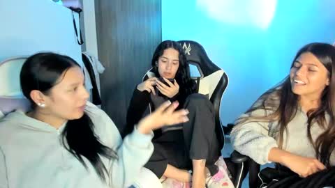 khloe sweet online show from 09/10/25, 01:16