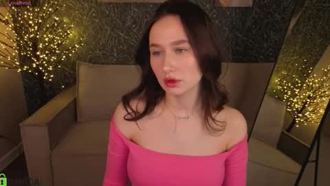 Snapshot of _kiki_angel_ chatting on 02/13/26, 09:49 Kiki online show from 02/13/26, 09:49