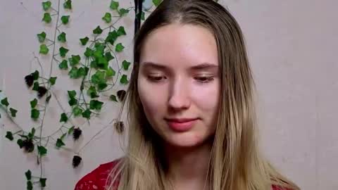 _kikiclark_ online show from 02/20/26, 08:53