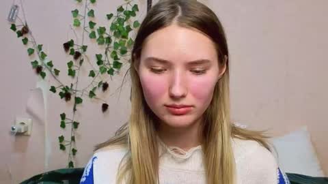 _kikiclark_ online show from 02/22/26, 07:12