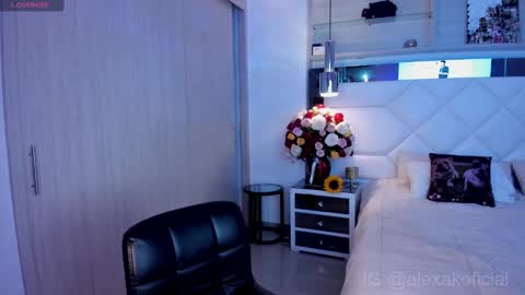 A L E X A online show from 10/04/25, 10:52