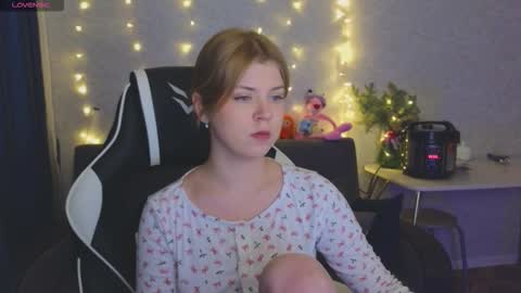 Molly   Emily online show from 02/05/26, 05:28