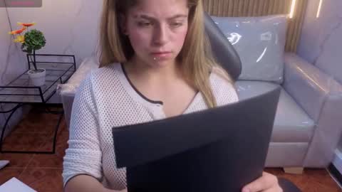 _kitten_1 online show from 02/13/26, 10:50