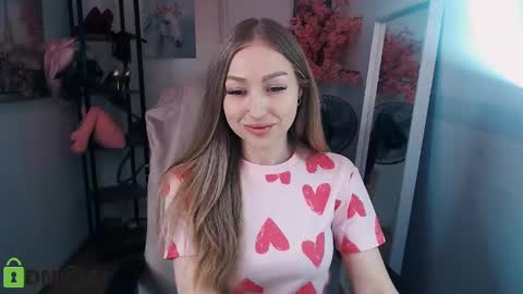 Snapshot of _kittyboo chatting on 02/19/25, 08:44 Aleksa online show from 02/19/25, 08:44