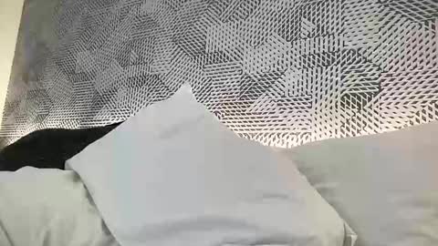 Kiwi online show from 01/10/25, 03:50