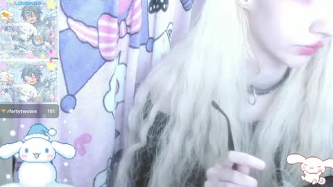 Snapshot of _kuroneeko_ chatting on 12/16/24, 06:16 kuro online show from 12/16/24, 06:16