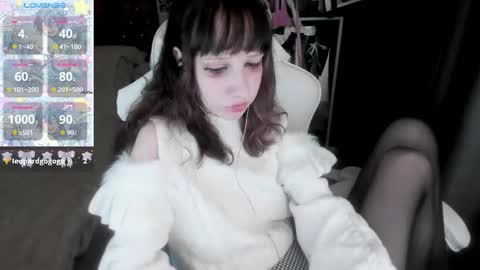 Snapshot of _kuroneeko_ chatting on 10/03/25, 07:38 kuro online show from 10/03/25, 07:38