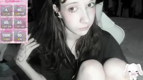  kuro  online show from 04/04/26, 07:17